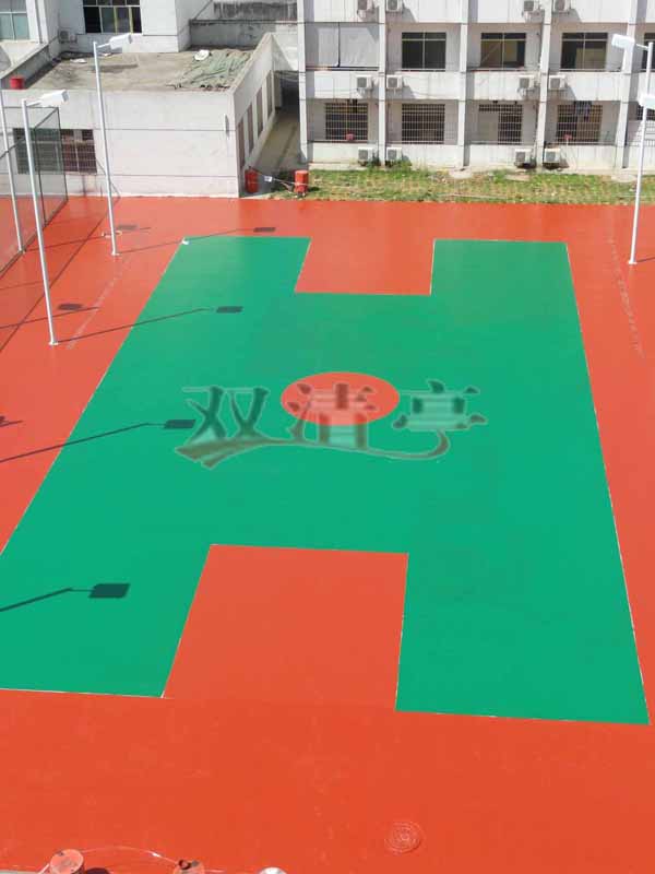 邵阳市宝庆电厂硅pu球场塑胶篮球场球场面漆辊完后效果